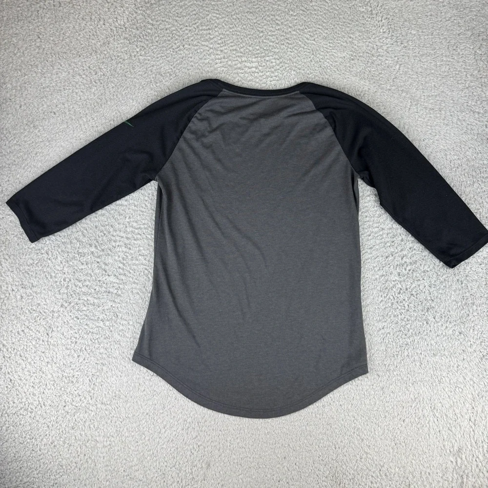 Nike Dri-Fit Boston Celtics NBA Long Sleeve Women's Shirt Size‎ Small Baseball